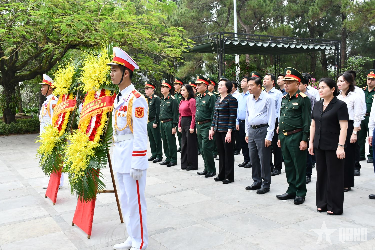 Ban Chỉ đạo quốc gia về tìm kiếm, quy tập và xác định danh tính hài cốt liệt sĩ tri ân các Anh hùng liệt sĩ tại Quảng Trị